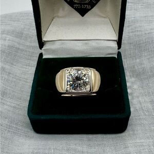 2 CT + Round Brilliant DIAMOND SI2H Color, 14 KT YELLOW GOLD Ring, Men’s Size 10